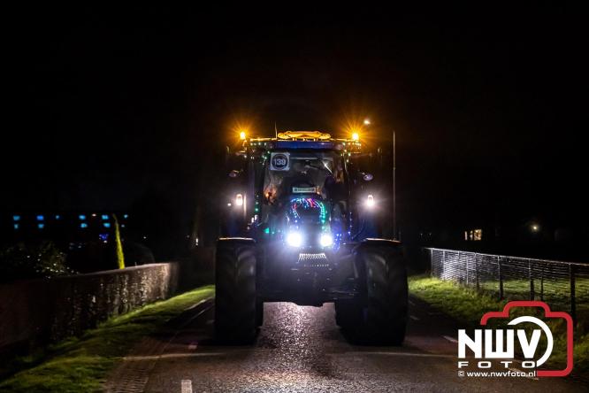 Lichtjestour Elburg in Doornspijk voortijdig gestaakt na ongeval in Nunspeet. - &copy; NWVFoto.nl