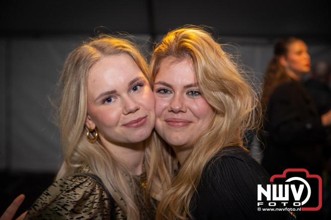  Karbiretfeest XXL Elburg opnieuw supergezellig. - &copy; NWVFoto.nl