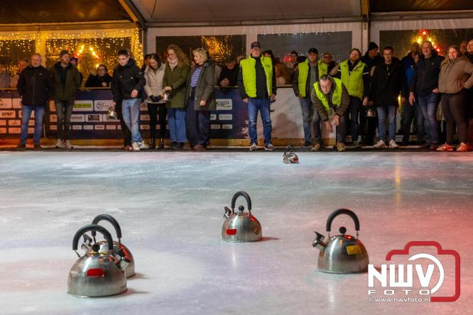 Winterfestijn Oldebroek sluit knallend af met spectaculaire Fluitketel Curlingwedstrijd met als winnaar De Knooierds. - &copy; NWVFoto.nl