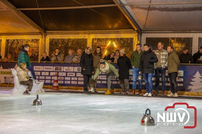 Winterfestijn Oldebroek sluit knallend af met spectaculaire Fluitketel Curlingwedstrijd met als winnaar De Knooierds. - &copy; NWVFoto.nl