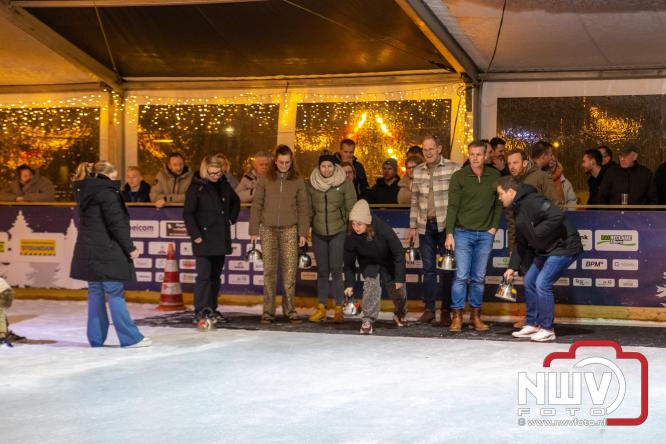 Winterfestijn Oldebroek sluit knallend af met spectaculaire Fluitketel Curlingwedstrijd met als winnaar De Knooierds. - &copy; NWVFoto.nl