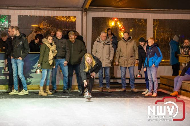 Winterfestijn Oldebroek sluit knallend af met spectaculaire Fluitketel Curlingwedstrijd met als winnaar De Knooierds. - &copy; NWVFoto.nl