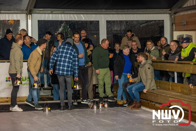 Winterfestijn Oldebroek sluit knallend af met spectaculaire Fluitketel Curlingwedstrijd met als winnaar De Knooierds. - &copy; NWVFoto.nl