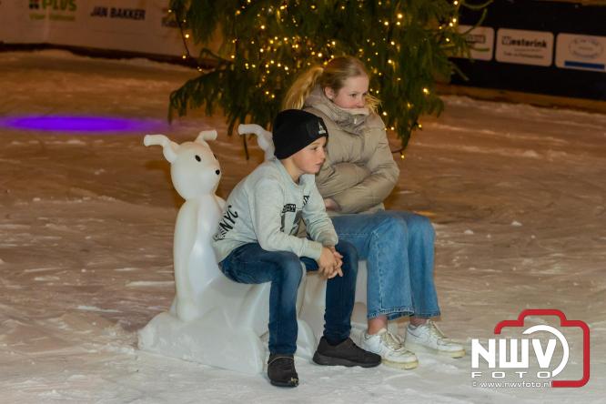 Winterfestijn Oldebroek sluit knallend af met spectaculaire Fluitketel Curlingwedstrijd met als winnaar De Knooierds. - &copy; NWVFoto.nl