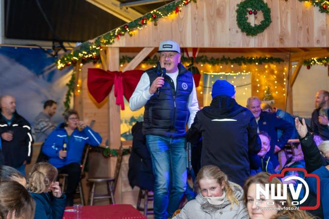 Winterfestijn Oldebroek sluit knallend af met spectaculaire Fluitketel Curlingwedstrijd met als winnaar De Knooierds. - &copy; NWVFoto.nl