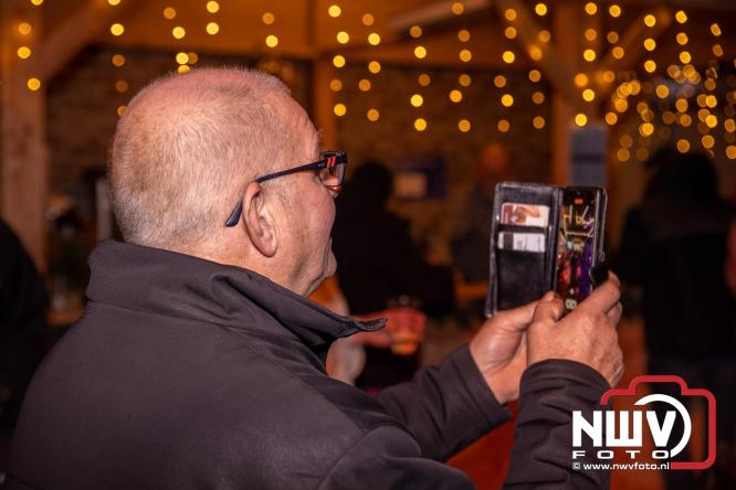 Winterfestijn Oldebroek sluit knallend af met spectaculaire Fluitketel Curlingwedstrijd met als winnaar De Knooierds. - &copy; NWVFoto.nl