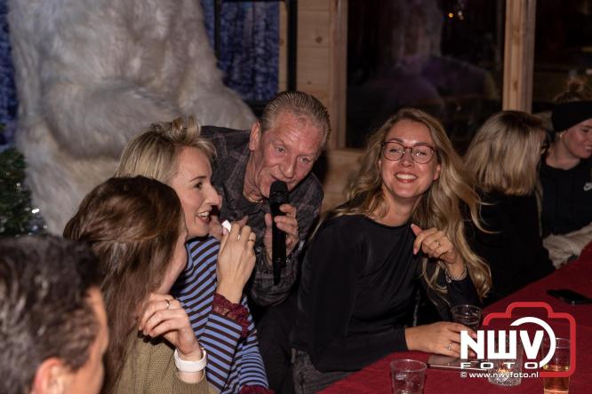 Winterfestijn Oldebroek sluit knallend af met spectaculaire Fluitketel Curlingwedstrijd met als winnaar De Knooierds. - &copy; NWVFoto.nl