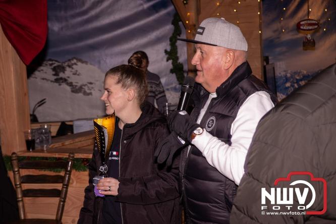 Winterfestijn Oldebroek sluit knallend af met spectaculaire Fluitketel Curlingwedstrijd met als winnaar De Knooierds. - &copy; NWVFoto.nl