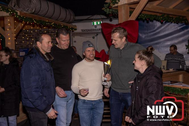 Winterfestijn Oldebroek sluit knallend af met spectaculaire Fluitketel Curlingwedstrijd met als winnaar De Knooierds. - &copy; NWVFoto.nl
