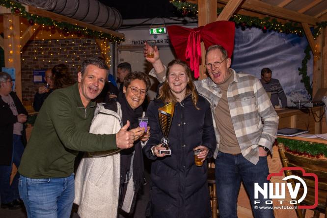 Winterfestijn Oldebroek sluit knallend af met spectaculaire Fluitketel Curlingwedstrijd met als winnaar De Knooierds. - &copy; NWVFoto.nl