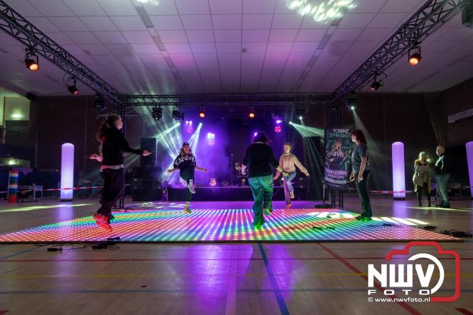 Eerste Jongerenfestival in MFC ’t Huiken Elburg direct een hit onder jongeren. - &copy; NWVFoto.nl