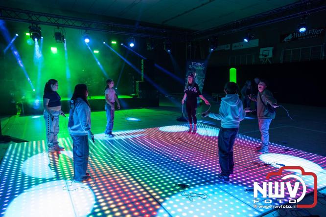 Eerste Jongerenfestival in MFC ’t Huiken Elburg direct een hit onder jongeren. - &copy; NWVFoto.nl