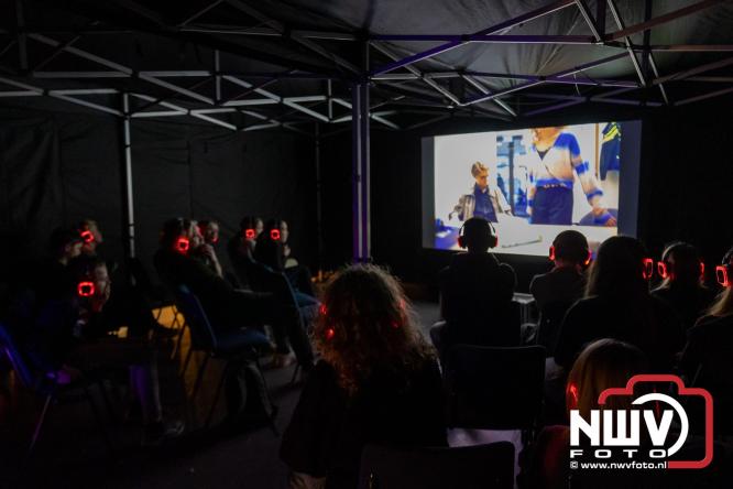 Eerste Jongerenfestival in MFC ’t Huiken Elburg direct een hit onder jongeren. - &copy; NWVFoto.nl