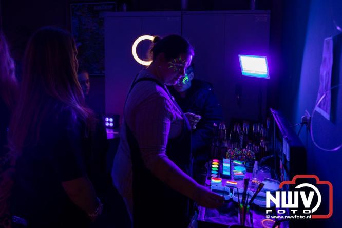 Eerste Jongerenfestival in MFC ’t Huiken Elburg direct een hit onder jongeren. - &copy; NWVFoto.nl