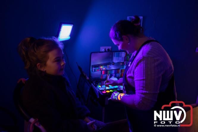 Eerste Jongerenfestival in MFC ’t Huiken Elburg direct een hit onder jongeren. - &copy; NWVFoto.nl