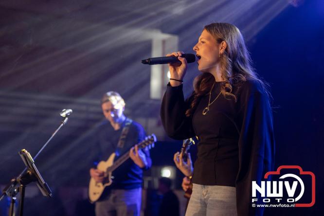 Eerste Jongerenfestival in MFC ’t Huiken Elburg direct een hit onder jongeren. - &copy; NWVFoto.nl