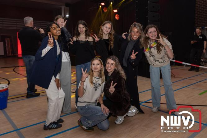 Eerste Jongerenfestival in MFC ’t Huiken Elburg direct een hit onder jongeren. - &copy; NWVFoto.nl