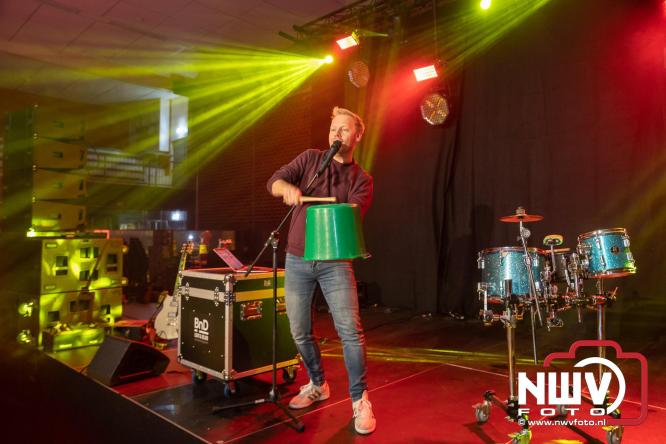 Eerste Jongerenfestival in MFC ’t Huiken Elburg direct een hit onder jongeren. - &copy; NWVFoto.nl