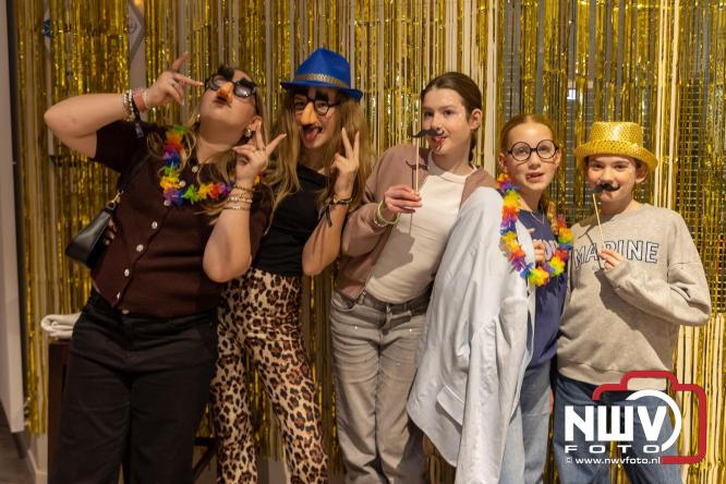 Eerste Jongerenfestival in MFC ’t Huiken Elburg direct een hit onder jongeren. - &copy; NWVFoto.nl