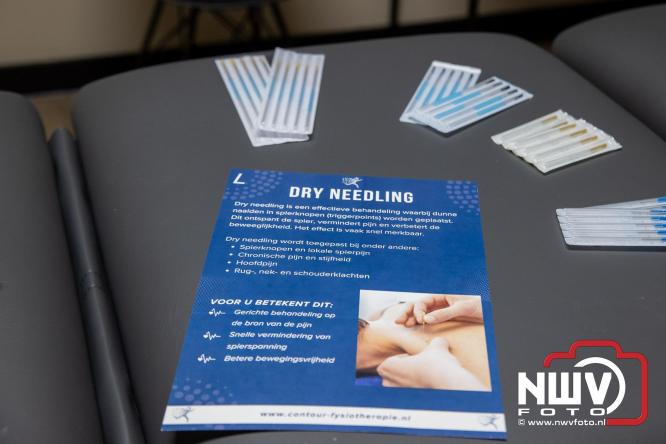 Na een grote verbouwing en uitbreiding was vrijdagmiddag de feestelijke heropening van Contour Fysiotherapie praktijk in Oldebroek. - &copy; NWVFoto.nl