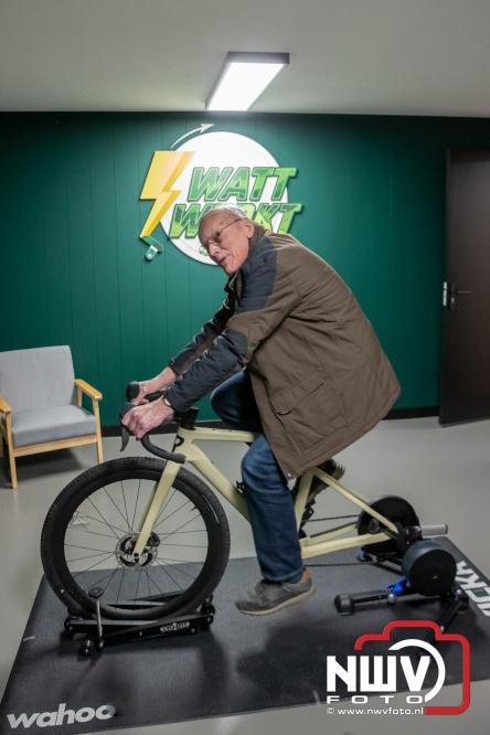 Na een grote verbouwing en uitbreiding was vrijdagmiddag de feestelijke heropening van Contour Fysiotherapie praktijk in Oldebroek. - &copy; NWVFoto.nl