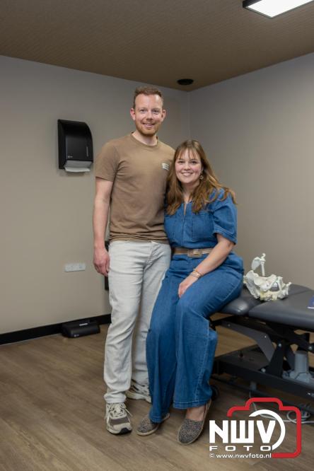 Na een grote verbouwing en uitbreiding was vrijdagmiddag de feestelijke heropening van Contour Fysiotherapie praktijk in Oldebroek. - &copy; NWVFoto.nl