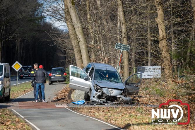 Bestuurder aangehouden na eenzijdig ongeval op Elburgerweg N309 hmp 44.6 Epe. - &copy; NWVFoto.nl