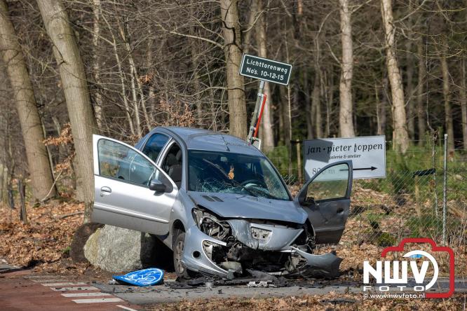 Bestuurder aangehouden na eenzijdig ongeval op Elburgerweg N309 hmp 44.6 Epe. - &copy; NWVFoto.nl