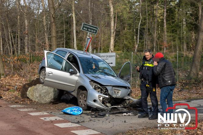 Bestuurder aangehouden na eenzijdig ongeval op Elburgerweg N309 hmp 44.6 Epe. - &copy; NWVFoto.nl