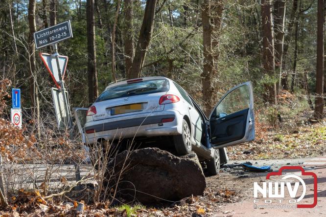 Bestuurder aangehouden na eenzijdig ongeval op Elburgerweg N309 hmp 44.6 Epe. - &copy; NWVFoto.nl