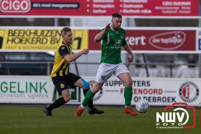 Owios behoud de eerste plaats in de 3 klasse N door de 3-0 overwinning thuis tegen vv Heerde. - &copy; NWVFoto.nl
