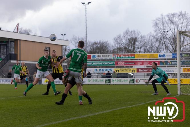 Owios behoud de eerste plaats in de 3 klasse N door de 3-0 overwinning thuis tegen vv Heerde. - &copy; NWVFoto.nl