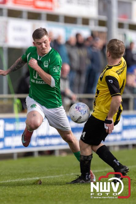 Owios behoud de eerste plaats in de 3 klasse N door de 3-0 overwinning thuis tegen vv Heerde. - &copy; NWVFoto.nl