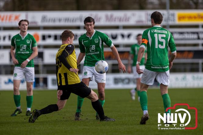 Owios behoud de eerste plaats in de 3 klasse N door de 3-0 overwinning thuis tegen vv Heerde. - &copy; NWVFoto.nl