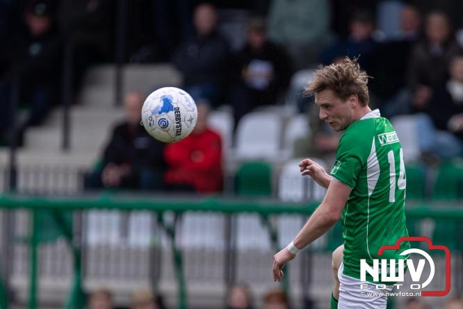 Owios behoud de eerste plaats in de 3 klasse N door de 3-0 overwinning thuis tegen vv Heerde. - &copy; NWVFoto.nl