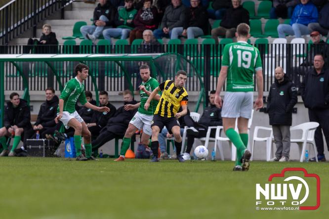 Owios behoud de eerste plaats in de 3 klasse N door de 3-0 overwinning thuis tegen vv Heerde. - &copy; NWVFoto.nl