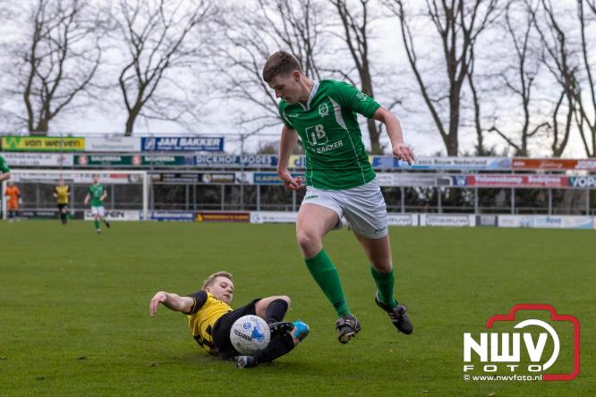 Owios behoud de eerste plaats in de 3 klasse N door de 3-0 overwinning thuis tegen vv Heerde. - &copy; NWVFoto.nl