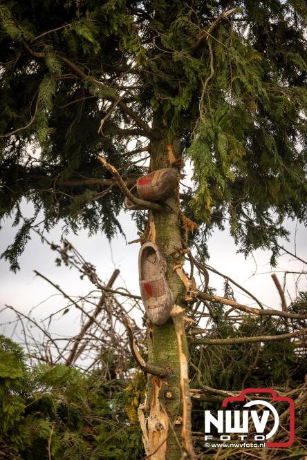 Paasvuur in Oosterwolde GLD trekt veel bezoekers uit de regio  - &copy; NWVFoto.nl