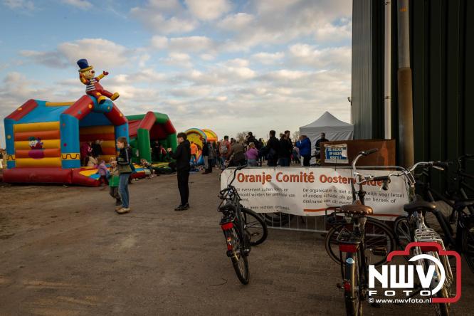 Paasvuur in Oosterwolde GLD trekt veel bezoekers uit de regio  - &copy; NWVFoto.nl