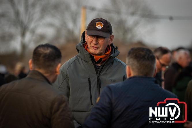 Paasvuur in Oosterwolde GLD trekt veel bezoekers uit de regio  - &copy; NWVFoto.nl
