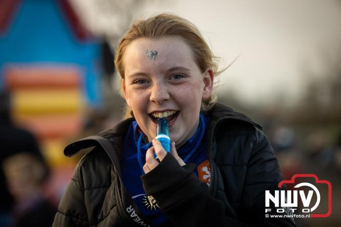 Paasvuur in Oosterwolde GLD trekt veel bezoekers uit de regio  - &copy; NWVFoto.nl