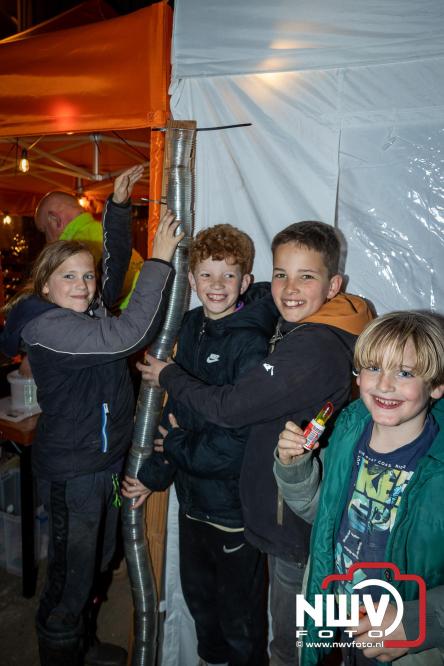 Paasvuur in Oosterwolde GLD trekt veel bezoekers uit de regio  - &copy; NWVFoto.nl