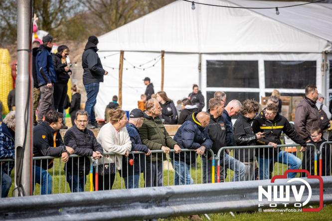 NTTO Tractorpulling, samen met de STVO oldtimerdag en markt bij loonbedrijf van de Put zorgen voor veelzijdige zaterdag vol spektakel. - &copy; NWVFoto.nl