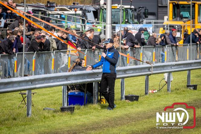 NTTO Tractorpulling, samen met de STVO oldtimerdag en markt bij loonbedrijf van de Put zorgen voor veelzijdige zaterdag vol spektakel. - &copy; NWVFoto.nl