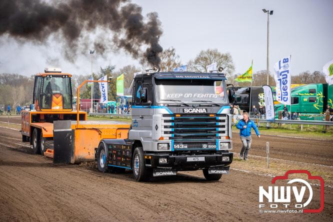 NTTO Tractorpulling, samen met de STVO oldtimerdag en markt bij loonbedrijf van de Put zorgen voor veelzijdige zaterdag vol spektakel. - &copy; NWVFoto.nl
