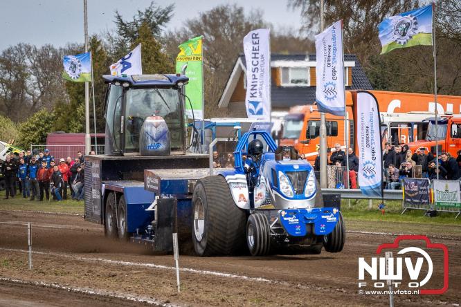 NTTO Tractorpulling, samen met de STVO oldtimerdag en markt bij loonbedrijf van de Put zorgen voor veelzijdige zaterdag vol spektakel. - &copy; NWVFoto.nl