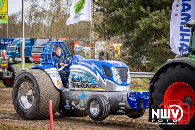NTTO Tractorpulling, samen met de STVO oldtimerdag en markt bij loonbedrijf van de Put zorgen voor veelzijdige zaterdag vol spektakel. - &copy; NWVFoto.nl