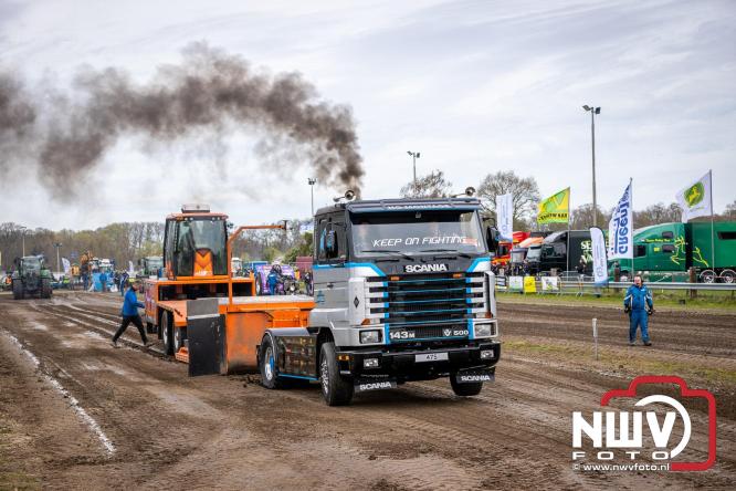 NTTO Tractorpulling, samen met de STVO oldtimerdag en markt bij loonbedrijf van de Put zorgen voor veelzijdige zaterdag vol spektakel. - &copy; NWVFoto.nl
