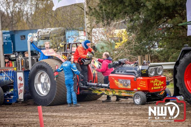 NTTO Tractorpulling, samen met de STVO oldtimerdag en markt bij loonbedrijf van de Put zorgen voor veelzijdige zaterdag vol spektakel. - &copy; NWVFoto.nl