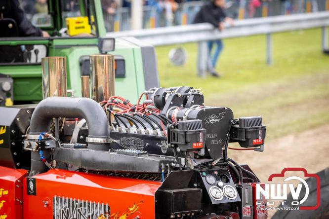 NTTO Tractorpulling, samen met de STVO oldtimerdag en markt bij loonbedrijf van de Put zorgen voor veelzijdige zaterdag vol spektakel. - &copy; NWVFoto.nl